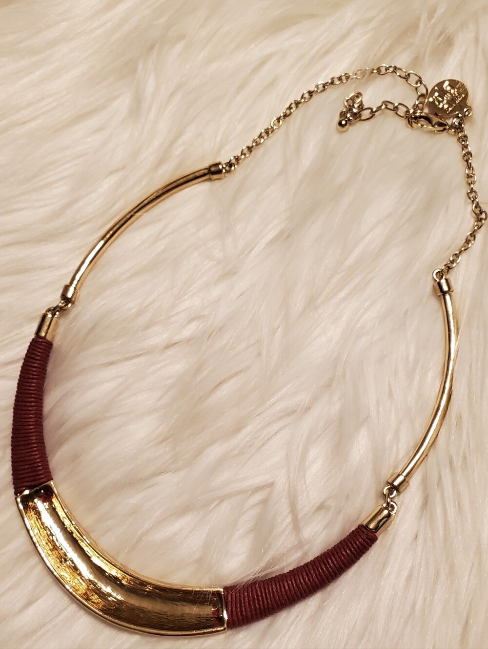 WHBM Gold Tone Collar Statement Necklace Rust Burgundy Wrapped Accent NWOT - Picture 4 of 5